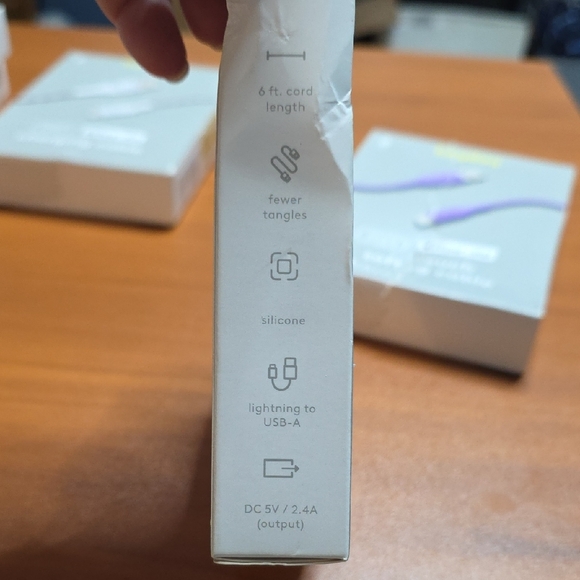 Heyday Lavender Soft-Touch Lightning Cable - Picture 2 of 3